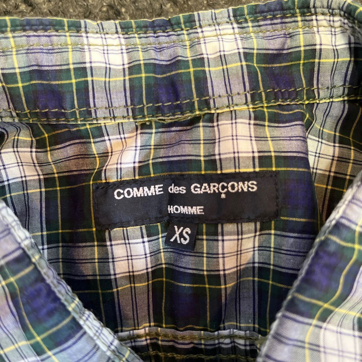 コムデギャルソン　COMME des GARCONS HOMME 半袖シャツ XSサイズ　中古チェック柄 チェック シャツ 1円スタート_画像3