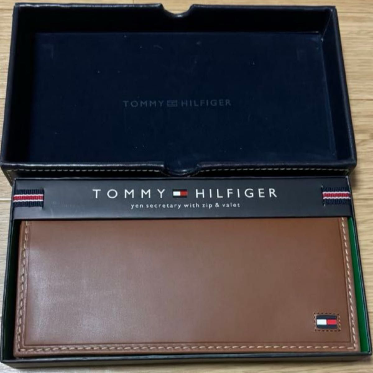 トミーヒルフィガー　　長財布 二つ折（タン） HIGHLAND    31TL19X013 TOMMY    NO.2