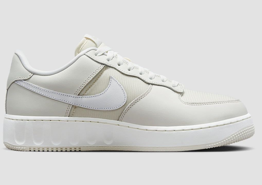 新品 NIKE AIR FORCE 40周年限定モデル 27.5cm スニーカー エアフォース1 ユニティ AF1 ホワイト クリーム 王道スニーカー シューズ 箱無し