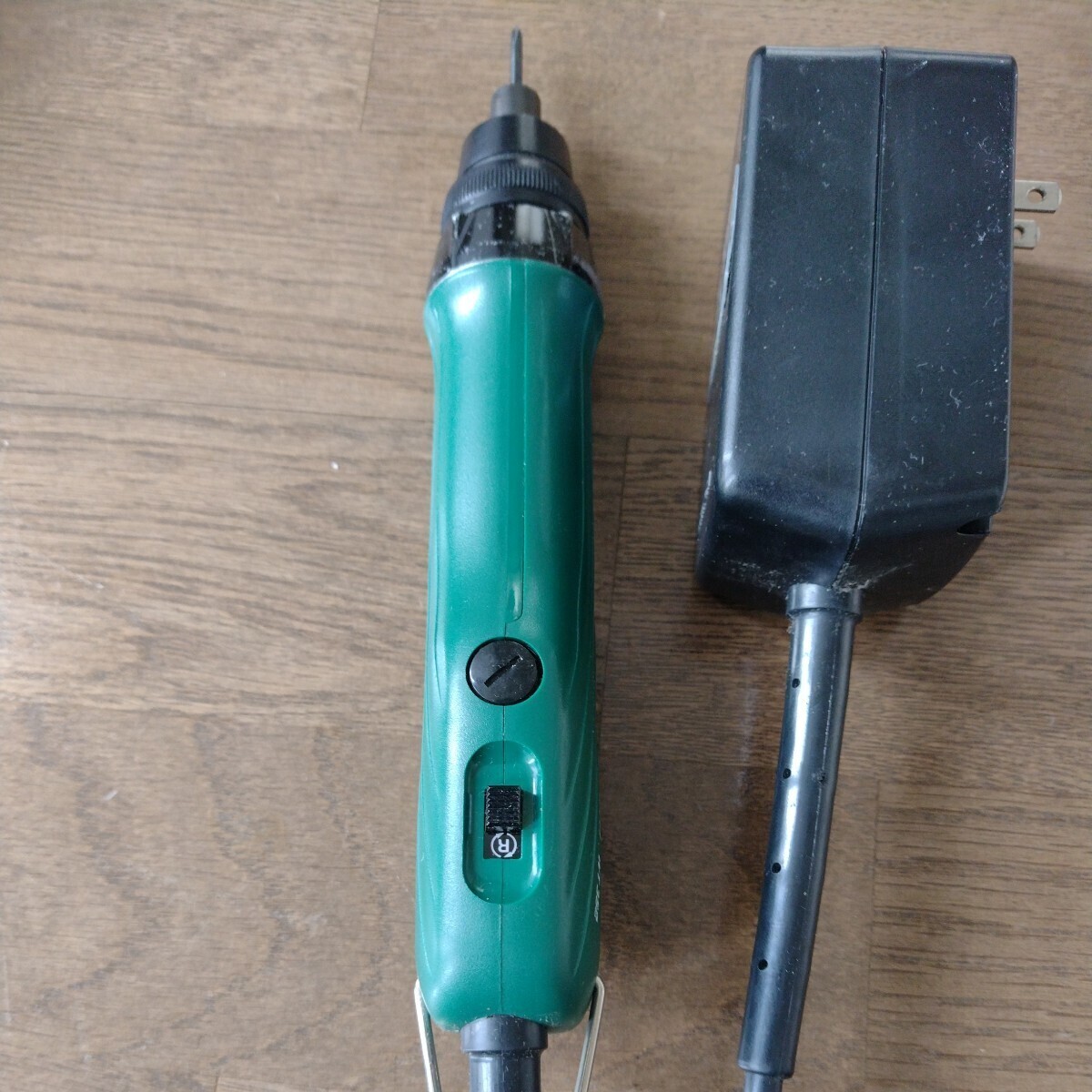 Yahoo!オークション - 日立工機 3mm 電動ドライバー WT3S2 Yahoo!オークション - 日立工機 3mm 電動ドライバー WT3S2