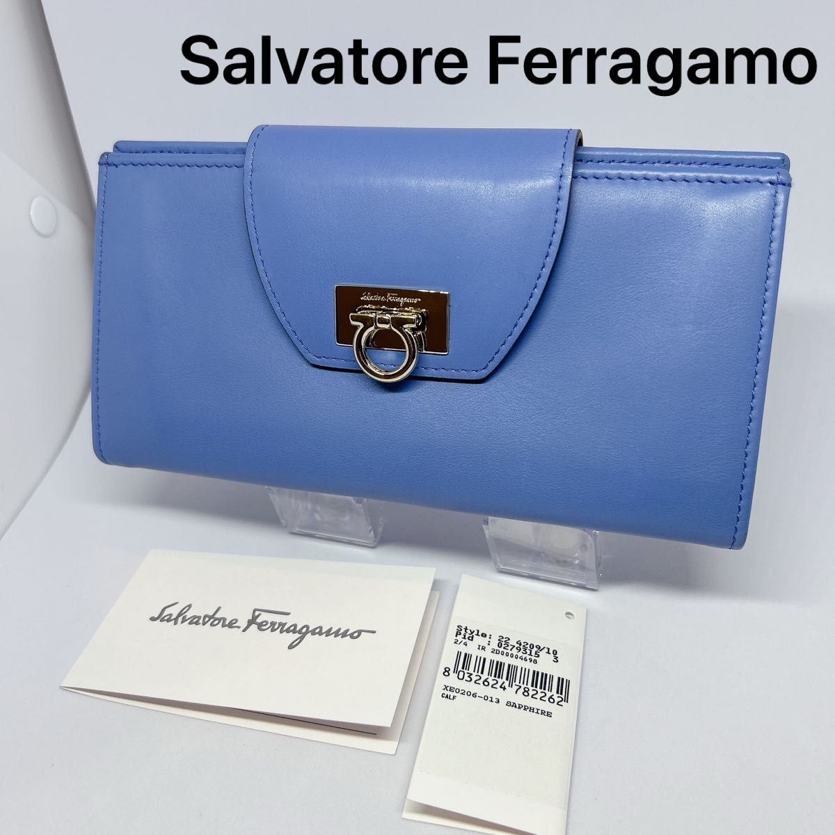 美品！Salvatore Ferragamo 財布 二つ折り 定期入れ ブルー系 