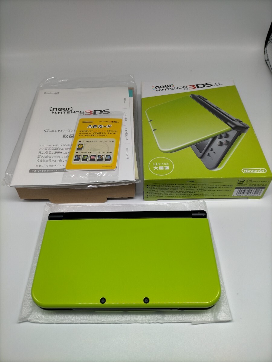 Newニンテンドー3DS LL ライム×ブラック Nintendo 箱付き 付属品あり_画像1