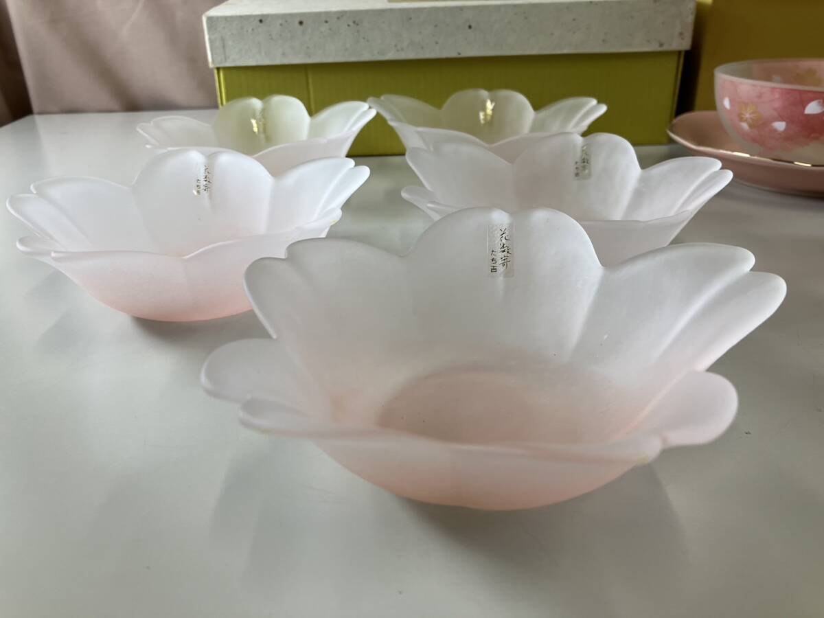 たち吉 花数寄 花雲 デザート小鉢 さくら デザートセット（スプーン付き）キッチン用品 淡いピンク色の画像3