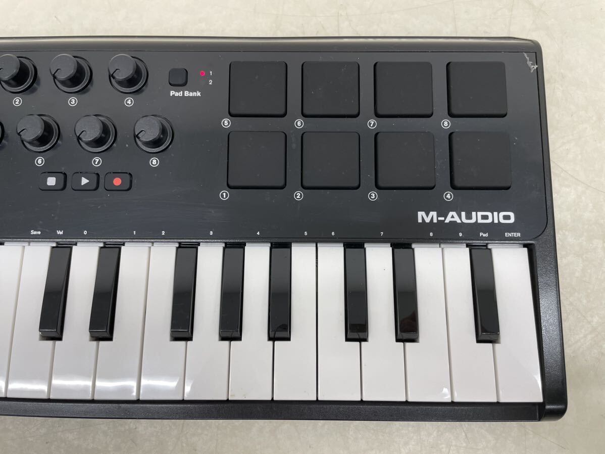 M-AUDIO エムオーディオ AXIOM air32 mini USB MIDI キーボードコントローラー 32鍵 8パッド・8ノブ ピアノ デジタル ミニ鍵盤の画像3