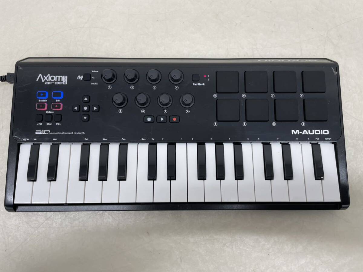 M-AUDIO エムオーディオ AXIOM air32 mini USB MIDI キーボードコントローラー 32鍵 8パッド・8ノブ ピアノ デジタル ミニ鍵盤の画像1