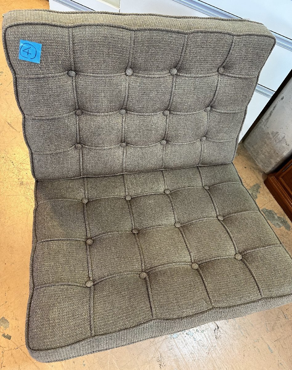 62500円 used 70年代当時物 KNOLL ノール バルセロナチェア 痛み 62500円 used 70年代当時物 KNOLL ノール バルセロナチェア 痛み