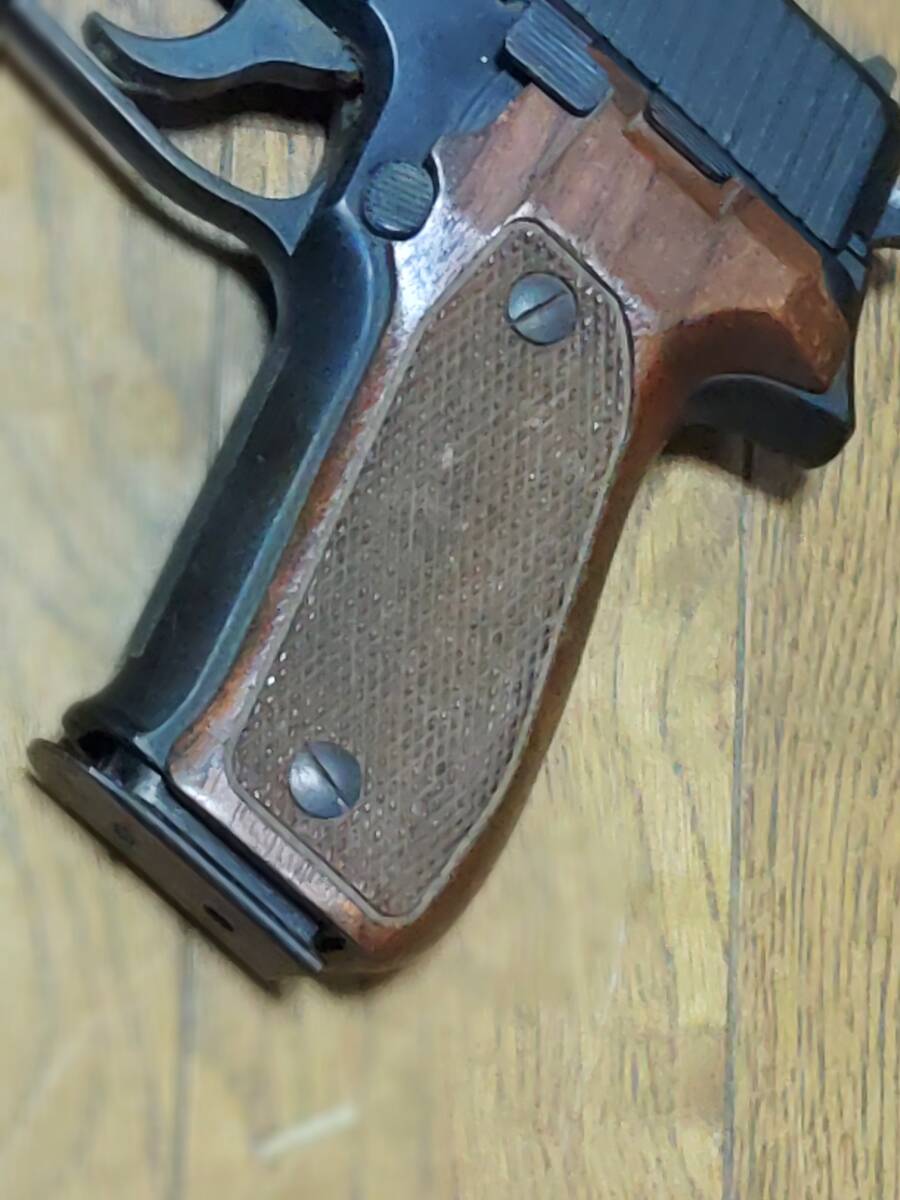 タナカ　SIG P226? 227?仕様　木製グリップ付き_画像6