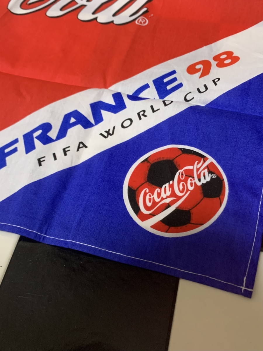 フランス1998FIFAW杯★サッカー★非売品★Enjoy Coca Colaコラボバンダナ★_画像4