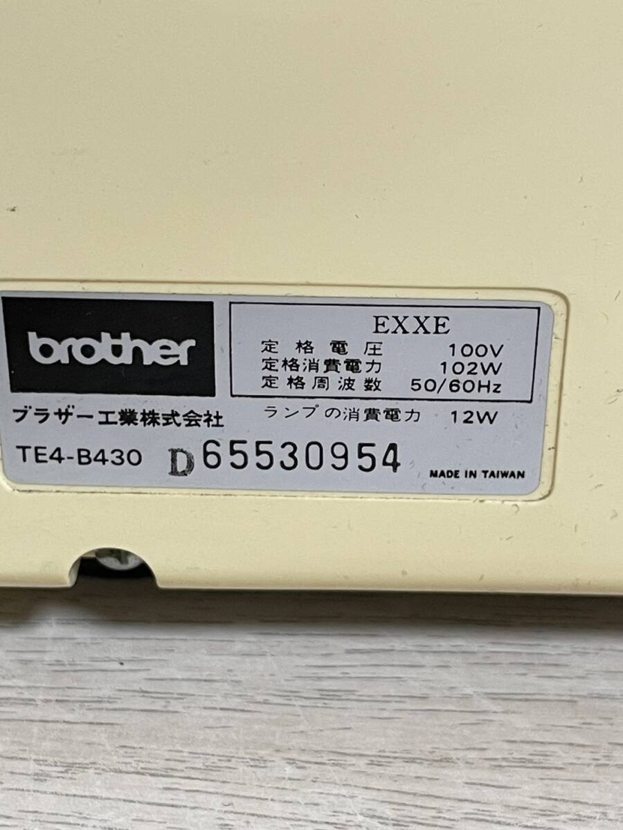 1円スタート brother ブラザー ロックミシン TE4-B430 ハンドクラフト 手工芸  元箱有り 現状品の画像7