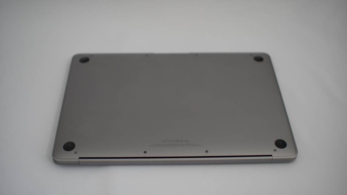 MacBook-12 A1534 (Retina, 12-inch, Early 2015) 1.3GHz dual core Intel Core M processor (Turbo Boost when using maximum 2.9GHz)