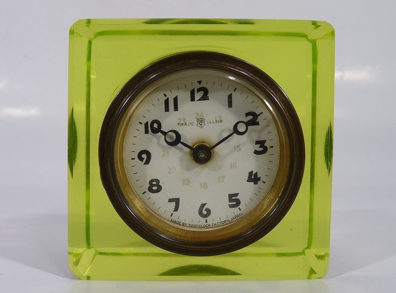 《ＶＰ》日本製 時代ウランガラス 置時計 ２点 東洋時計 作動品の画像2