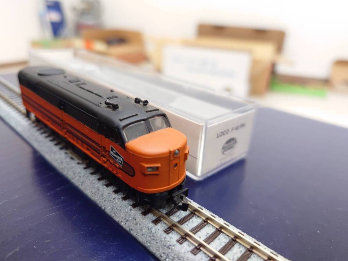 外車29 モデルパワーmodelpower RSO ATEST Z-74322 LOCO F40PH 23A THE MILWAUKEE ROAD ミルウォーキーの画像3