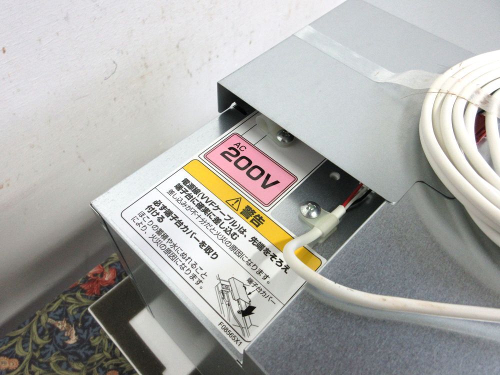 未使用 TOTO TYB3021GA 浴室換気暖房乾燥機 １室 200V 埋込み型 三乾王 リモコン付属 暖房 乾燥 涼風 換気 1台4役 ハイパワー AC200Vの画像9