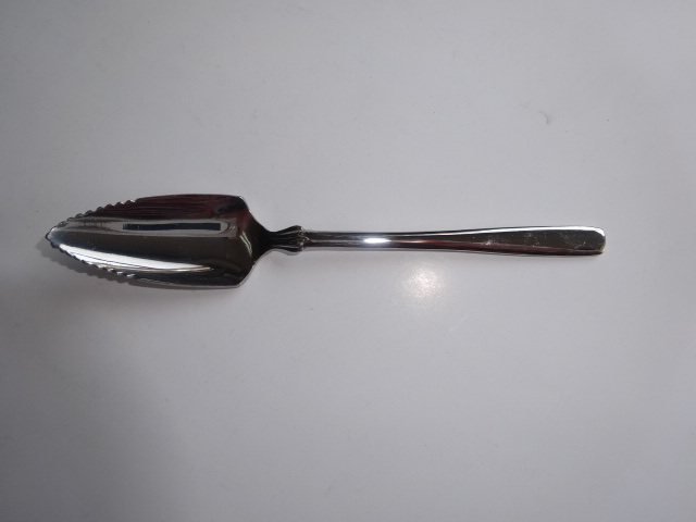 18-8 Excel grapefruit spoon 40p