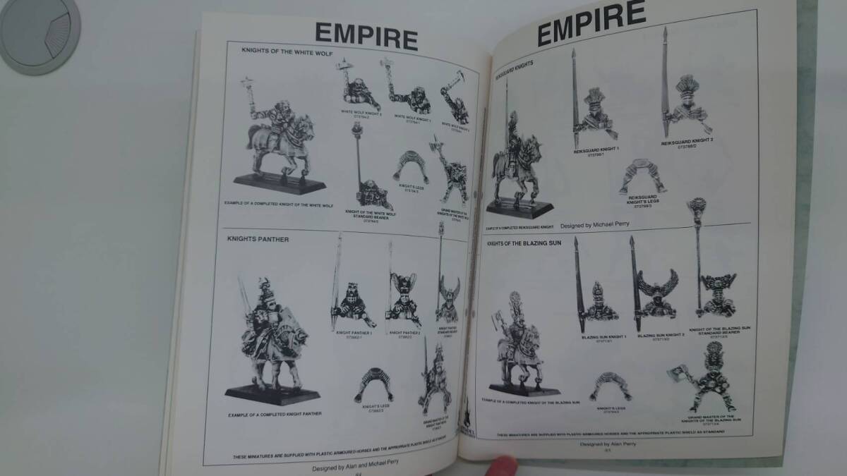 【AA-1】メタルフィギュア WARHAMMER ARMIES The Empire ウォーハンマーアーミーズ ブック 本 英語版 珍品 