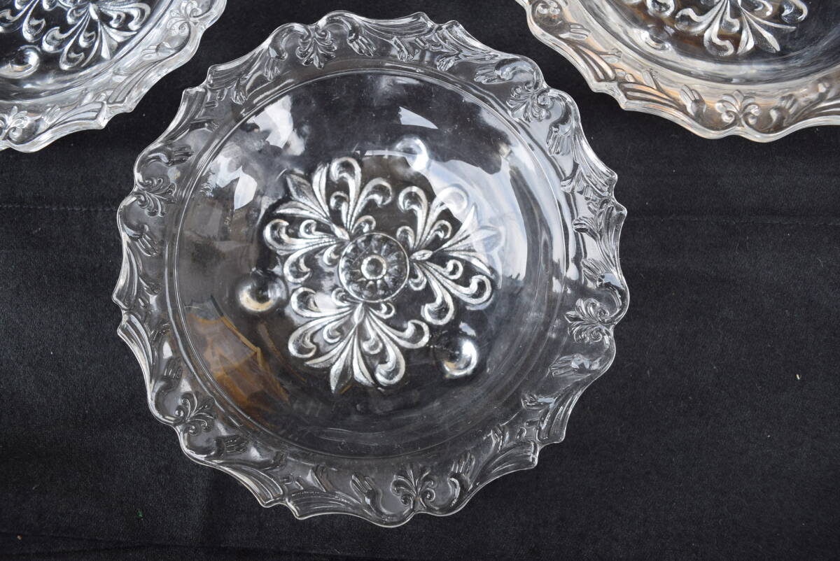 ■昭和レトロなガラス皿5枚セット■直径約15ｃｍ■デザート皿小鉢当時もの フルーツ皿かき氷皿アイスクリーム皿シャーベット皿の画像8