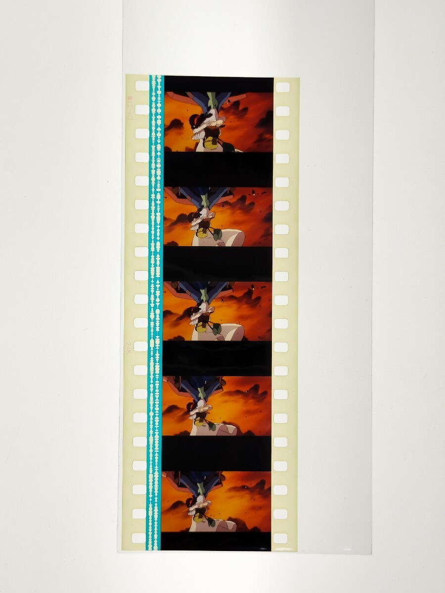 天空の城ラピュタ 35mm　フィルム　スタジオジブリ Castle in the sky　シータ救出_画像2