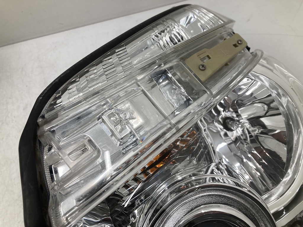 美品 取付OK 点灯OK ZRR70W 前期 ヴォクシー 純正 HID ヘッドライト 左右セット KOITO 28-203 ZRR75W 打刻 VK (D1586)の画像3