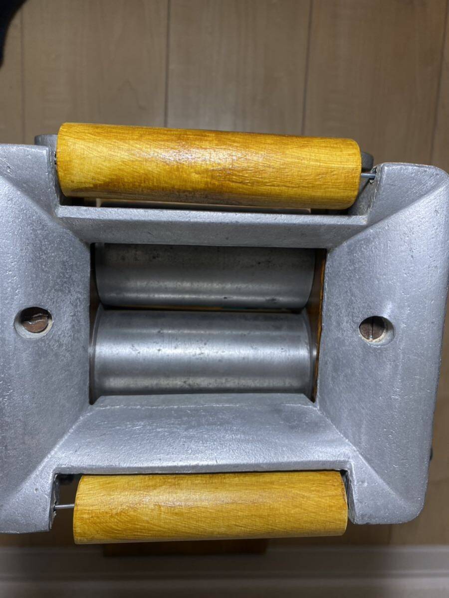 メーカー不明 1.8mm 製麺機 鋳物 小野式 の画像5