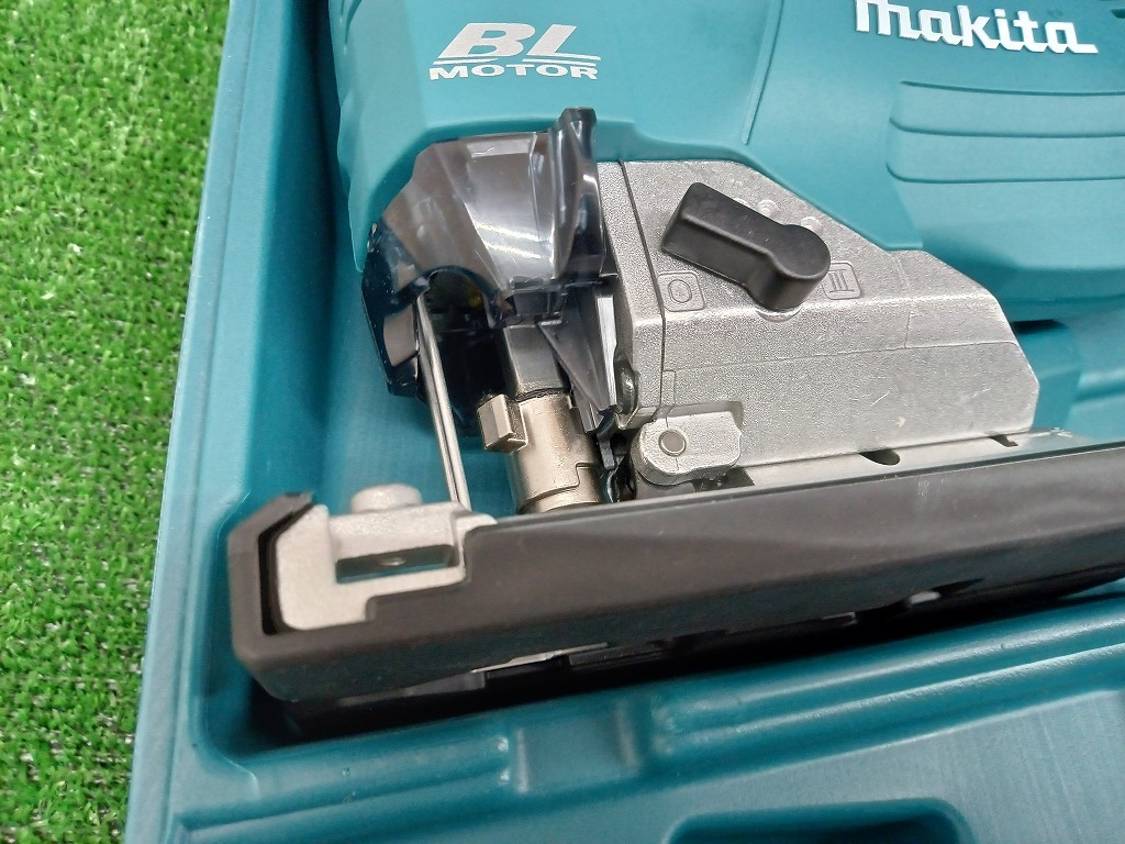 未使用品 makita マキタ 18V 6.0Ah 充電式 ジグソー JV182DRG バッテリー1個 充電器付_画像3