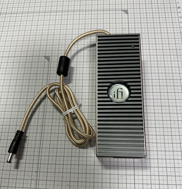 iFi audio iPower Elite 超ローノイズ大容量ACアダプター【国内正規品】 5V 中古良品！動作品の画像1