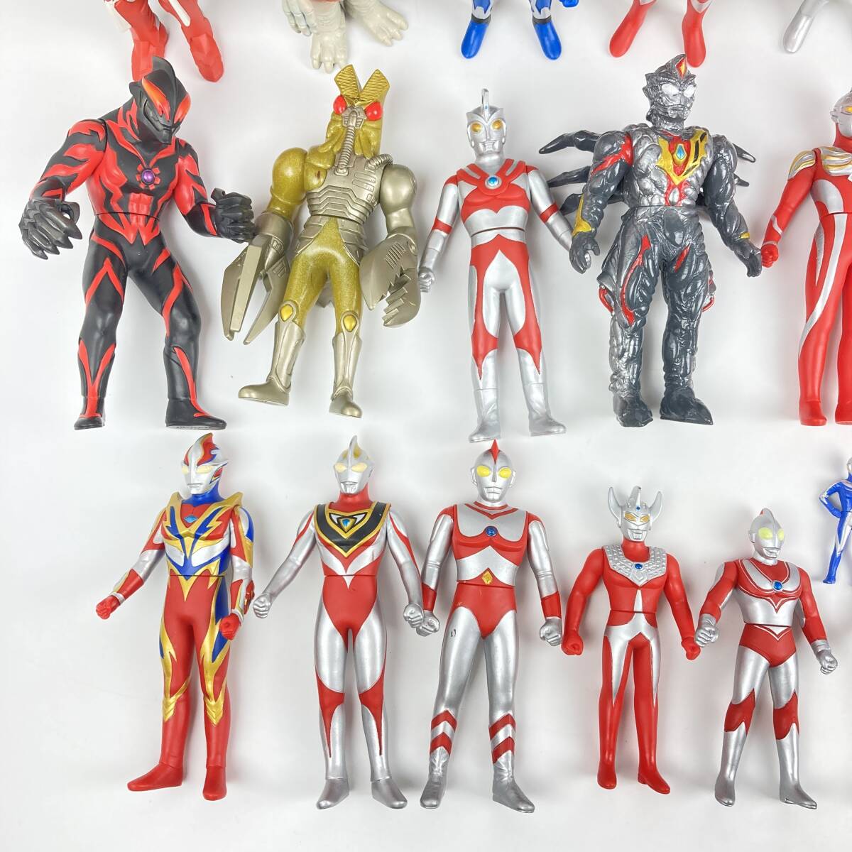 Yahoo!オークション - ウルトラマン 怪獣 ソフビ 人形 Yahoo!オークション - ウルトラマン 怪獣 ソフビ 人形