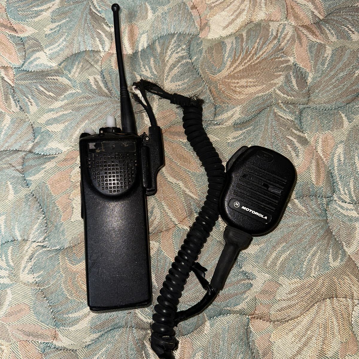 Motorola transceiver immovable goods military LE equipment 