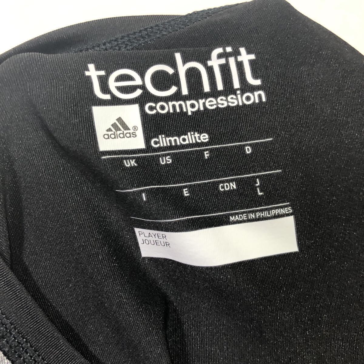 ★アディダス adidas TECHFIT コンプレッション ＢＡＳＥ ロングスリーブシャツ ブラック長袖 Lサイズ スポーツウェア D82015_画像4