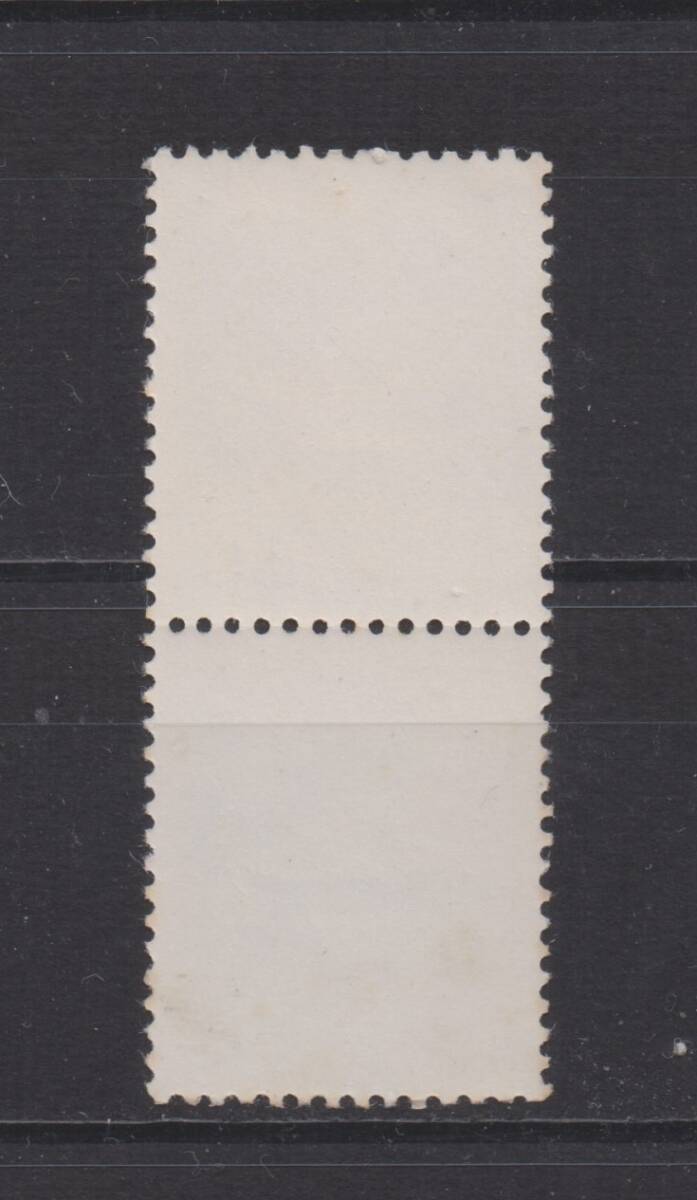 古い切手 １９６１年～第三次動植物国宝切手「円覚寺舎利殿」縦連刷 １種（未）の画像2