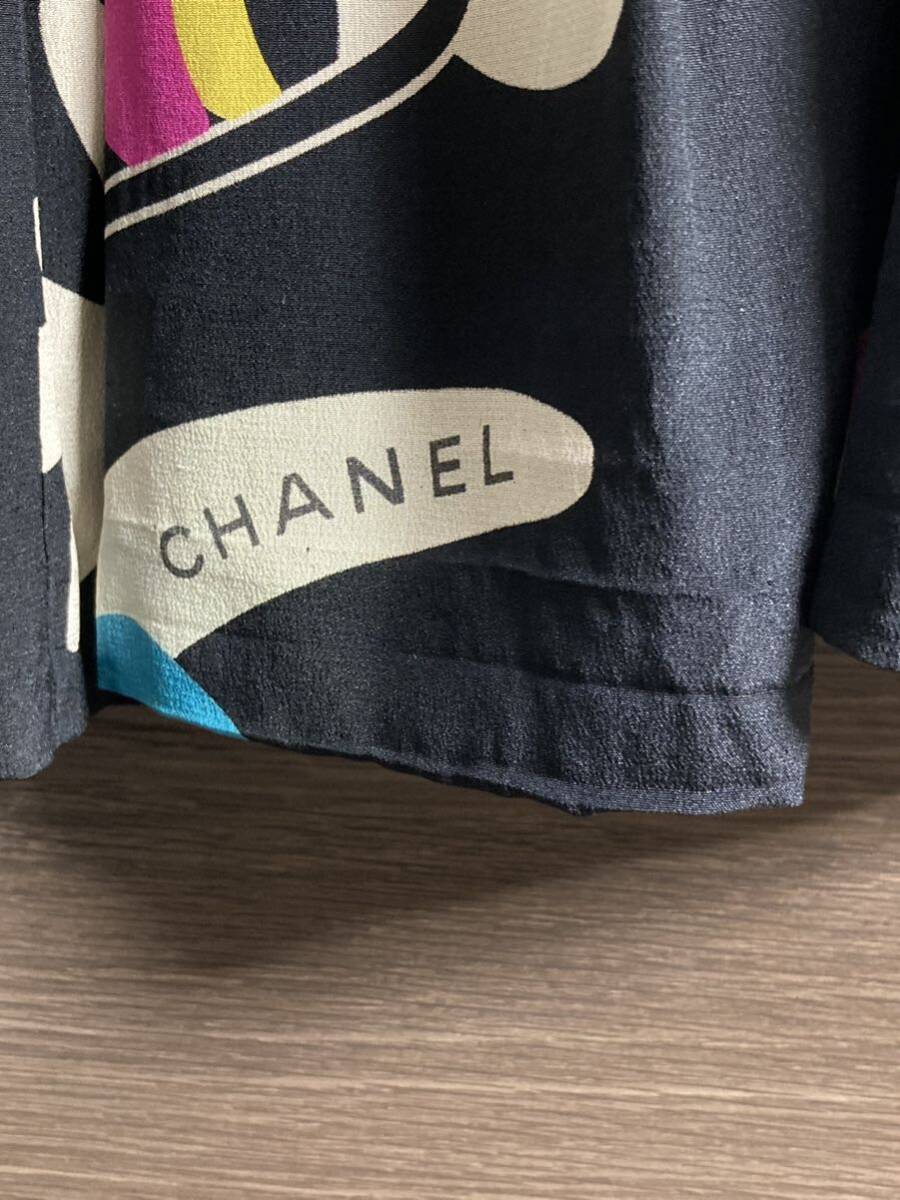 美品　シャネル　00T CHANELロゴ　黒色　シルク　プリーツスカート　38_画像5