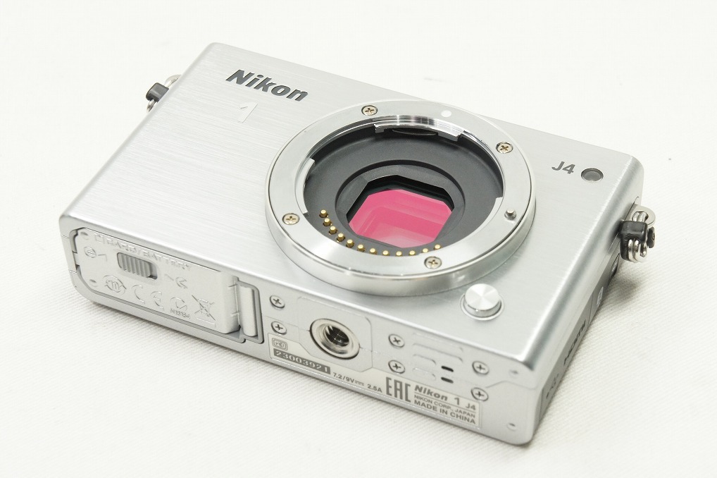 【適格請求書発行】美品 Nikon ニコン 1 J4 ダブルズームキット ミラーレス一眼カメラ シルバー 【アルプスカメラ】240324a_画像4