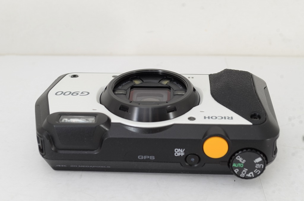 [.. bill issue ] new goods class RICOH Ricoh G900 compact digital camera white original box attaching [ Alps camera ]240414b