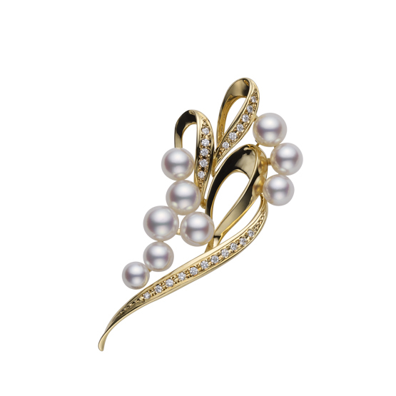  Imperial Family brand. brooch yellow gold ( Mikimoto )