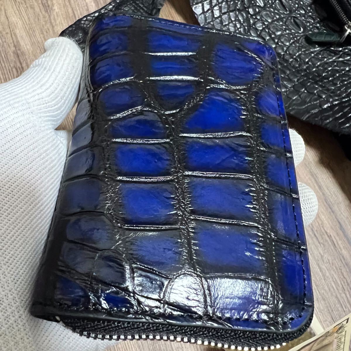  rare [ the truth thing photographing ] elegant blue crocodile men's round fastener wani. original leather hand dyeing handmade long wallet .. compact Mini purse 