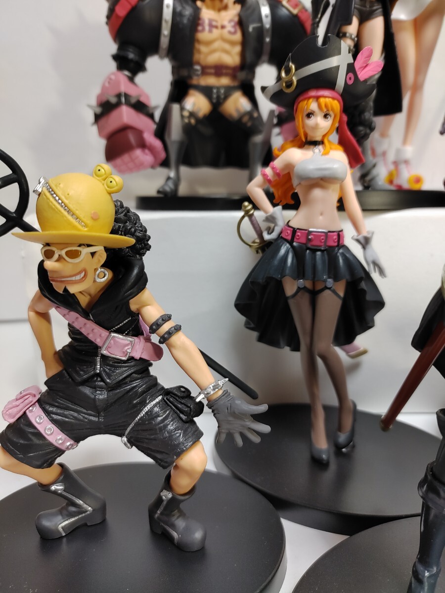 ワンピース フィルムレッド 美品 フィギュア ONE PIECE プライズ 麦わらの一時セット 一番くじ GRANDLINE MEN 美品 Film RED ウタ _画像3