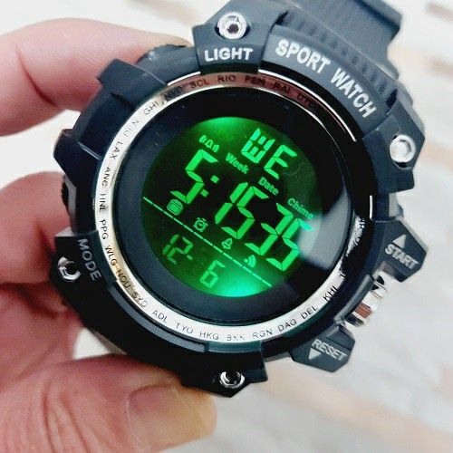 T0485 新品 腕時計デジタルウォッチ 多機能 LED 黒/シルバー 男女兼用