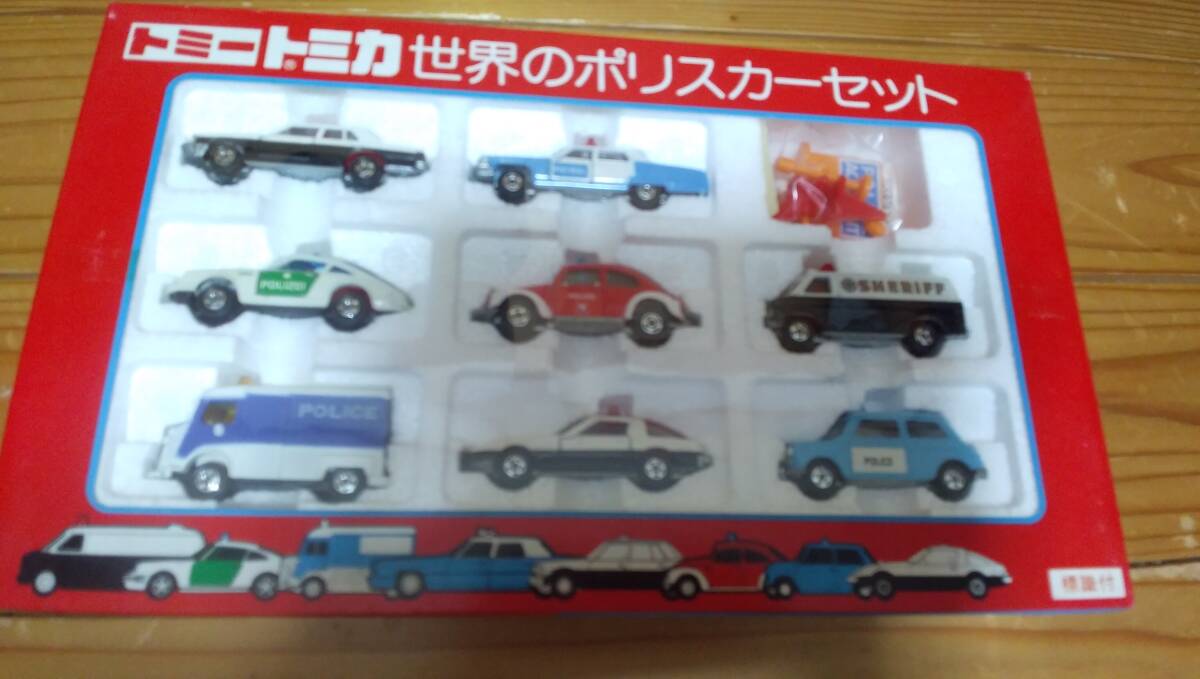 【送料込・未使用】トミカ 世界のポリスカーセット ８台セットの画像1