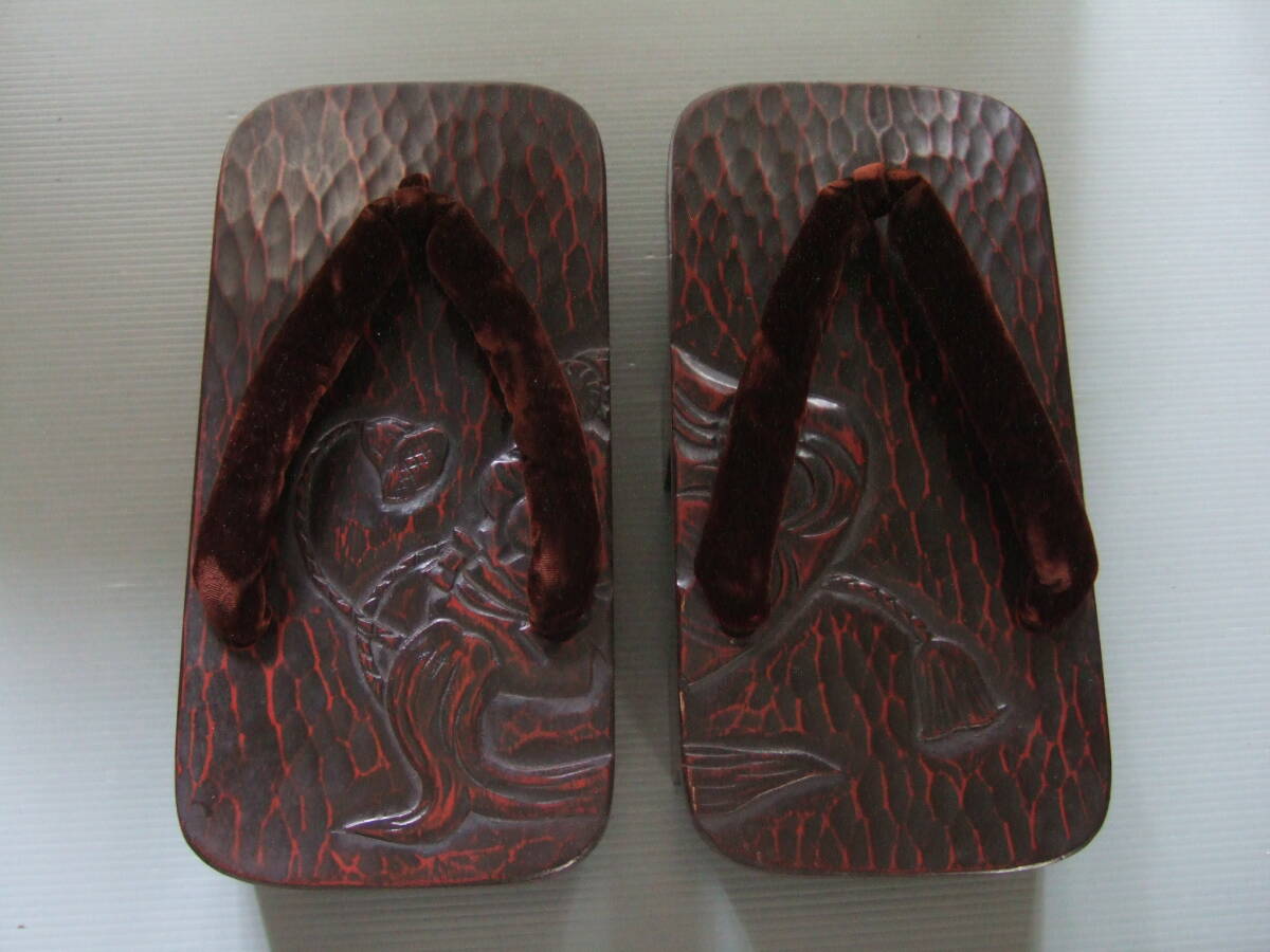 ** name goods sickle . carving geta men's . surface . unused storage goods 