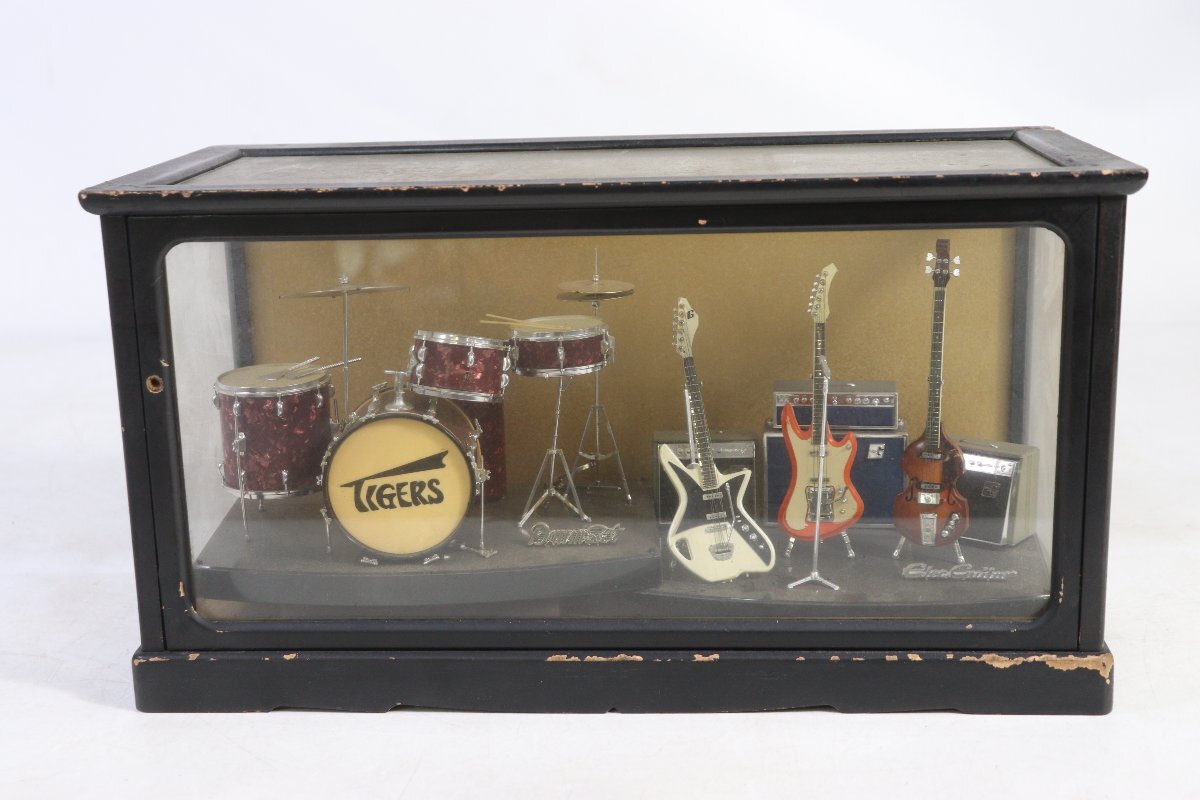 【ト足】CE739CAA89 模型 Gretsch グレッチ エレキギター TIGERS ドラム ベース 置物 ミニチュアの画像1