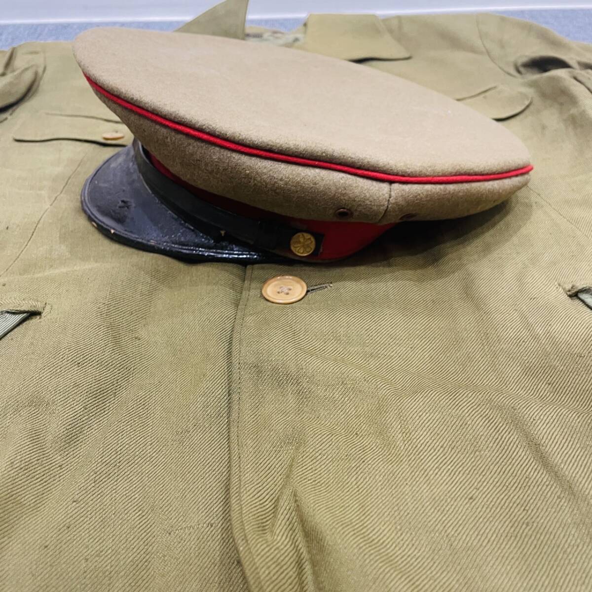 【H11407OR】 1円～ 旧日本軍 軍服 帽子 セット 将校用軍帽 ジャケット 破れあり 当時物 レトロ ミリタリー 軍隊 陸軍 兵隊 の画像4