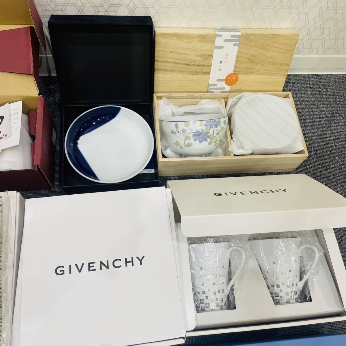 【H11162OR】 1円～ 食器おまとめ 15点以上 GIVENCHY TIFFANY&CO. WEDGWOOD MIKIMOTO ジバンシー ティファニー ウェッジウッド 同梱不可_画像4