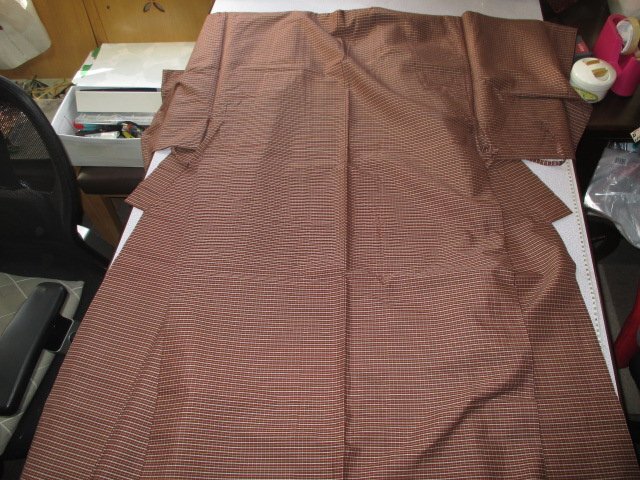 D1115【 老舗呉服屋の自宅から出た品昭和レトロ】男性用　銘仙？着物 防寒着 丹前 たんぜん どてら 掻い巻き どんぶく はんこ_画像2