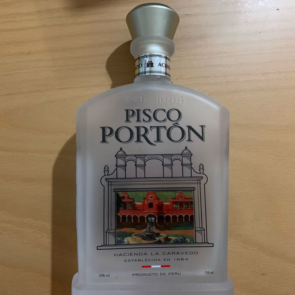 Pisco Porton пустая бутылка