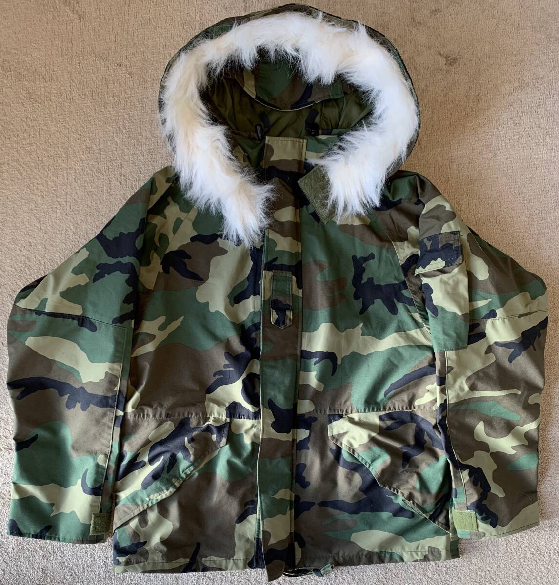 ★M-S ヴィンテージ極美中古&New(DeadStock)米軍実物ECWCS Size:M-S USGI ECWCS GEN1 Gore-Tex Parka W/Ruff Parka ゴアテックスパーカー の画像1