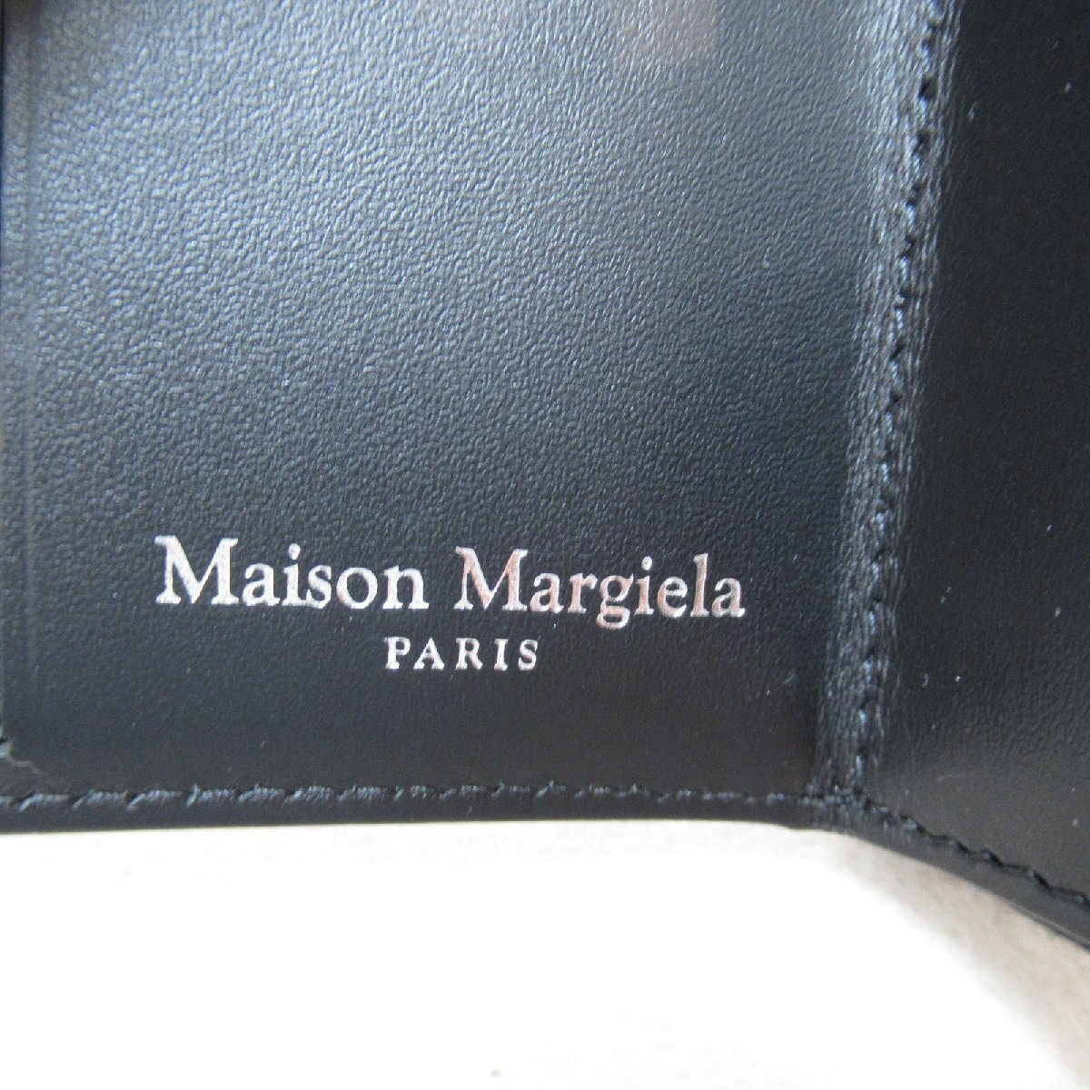 メゾン マルジェラ ジップ 二つ折り財布 ブランドオフ Maison Margiela サフィアーノレザー 二つ折り財布 サフィアーノ 中古 メンズ レデ_画像6