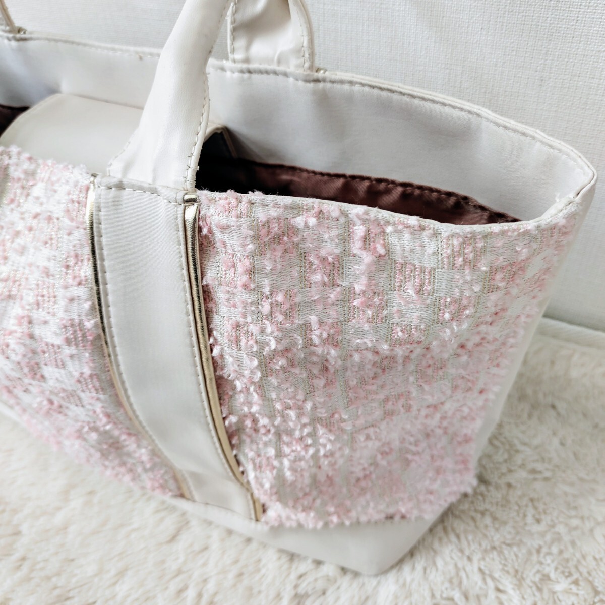 【春BAG】桜模様×アイボリーのハンドバッグ　さくら色　ピンク　A4収納OK　MENARD メナード　花びら柄_画像7