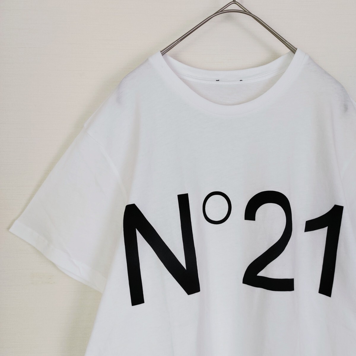 【イタリア製】N°21 ヌメロ ヴェントゥーノ☆ビッグロゴ付Tシャツ　WHITE ホワイト 白　半袖　S　クルーネック　高級ブランド　薄手_画像5
