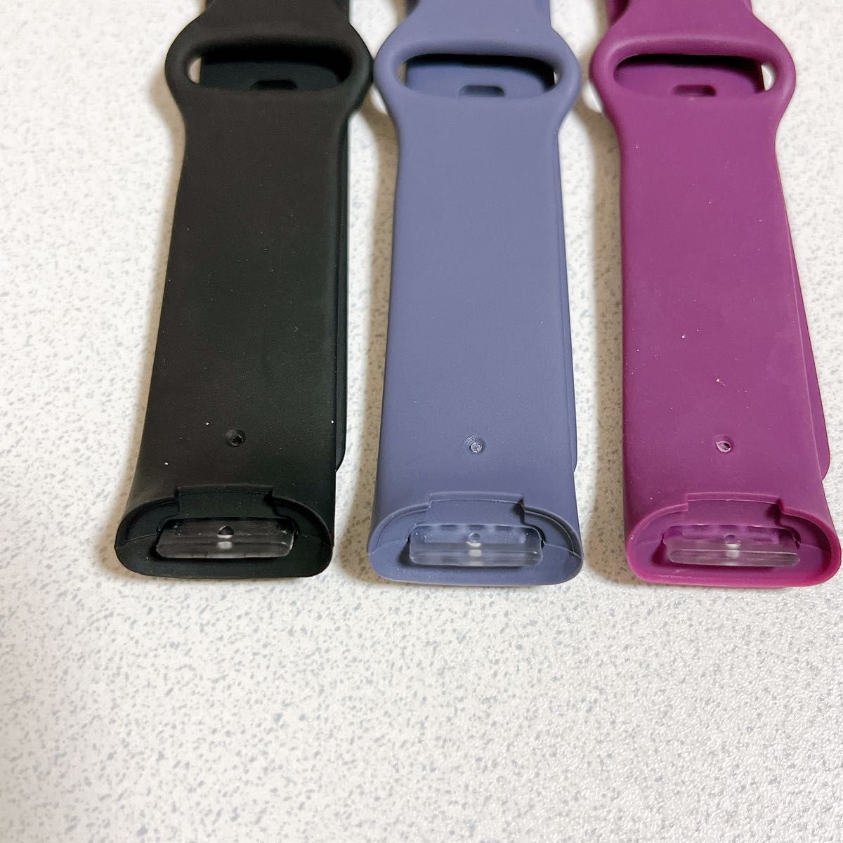 Fitbit Charge5用交換バンドシリコバンド3色セット〈未使用〉