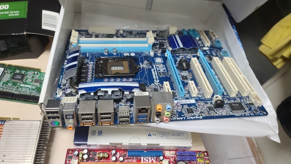 メモリ CPU 基板 パーツ 部品 PC マザーボード グラフィックボードなど 約9㎏ ジャンク まとめ売り 中古 現状_画像3