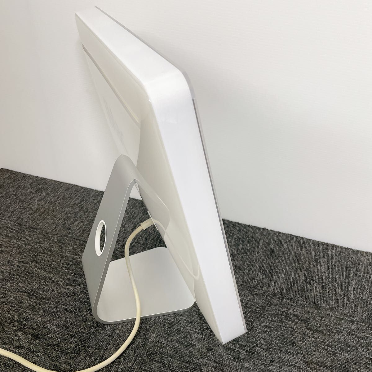 Apple iMac A1173・キーボード・マウス(未使用品)・リモコン付き